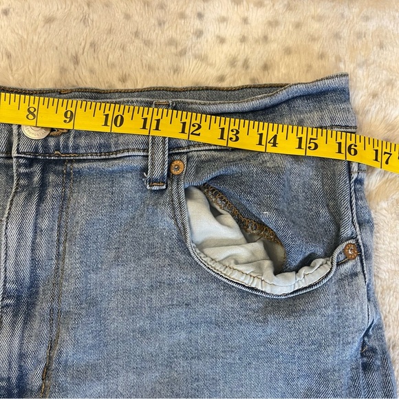 Aeropostale Light Blue Distressed Cropped Curvy Mom Jeans - Picture 6 of 8